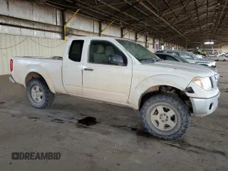 2005 Nissan Frontier SE with VIN 1N6AD06W35C413666, listed as a Copart auction lot 44690265 with 230,580 mi miles and Clean title. Bid and sale history available at DreamBid. Image 4.