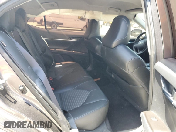 2022 Toyota Camry SE z VIN 4T1T11AKXNU626554, wystawiony jako Copart lot #58643315 z przebiegiem 49 490 mil mil oraz Szkoda całkowita • Salvage title. Historia ofert i sprzedaży dostępna na DreamBid. Obrazek 10.