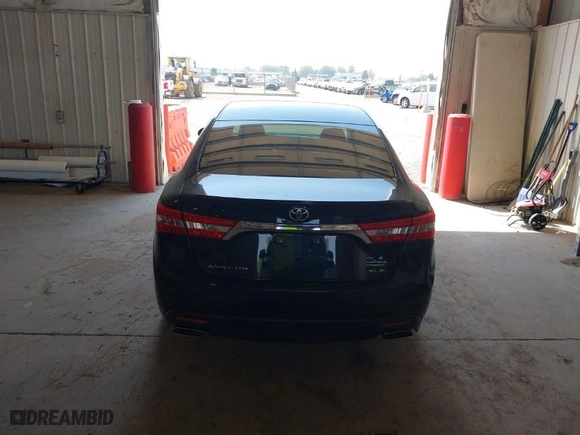 2013 Toyota Avalon XLE with VIN 4T1BK1EB4DU035945, listed as a IAAI auction lot 37434950 with 143,217 mi miles. Bid and sale history available at carsss.com. Image 17.
