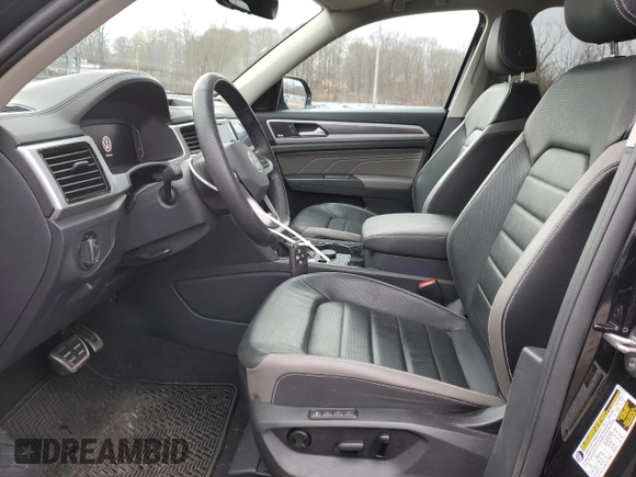 2023 Volkswagen Atlas SEL Premium R-Line with VIN 1V2FR2CA5PC552133, listed as a Copart auction lot 47933765 with 19,564 mi miles and Salvage title. Bid and sale history available at DreamBid. Image 7.
