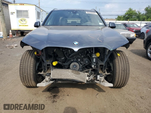 2019 BMW X5 xDrive40i with VIN 5UXCR6C57KLL11051, listed as a Copart auction lot 60268695 with 169,671 mi miles and Salvage title. Bid and sale history available at DreamBid. Image 5.