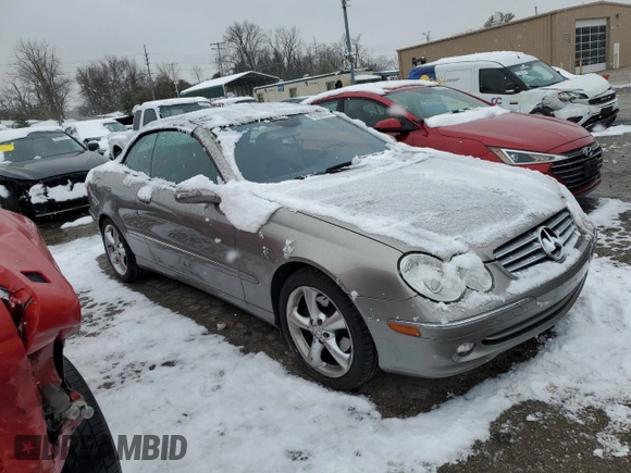 2005 Mercedes-Benz CLK 320 with VIN WDBTK65G35T043686, listed as a Copart auction lot 82688994 with 154,120 mi miles and Clean Title. Bid and sale history available at DreamBid. Image 4.