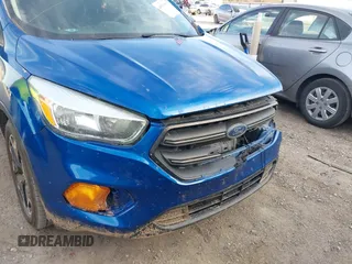2017 Ford Escape S with VIN 1FMCU0F74HUC10414, listed as a IAAI auction lot 40830488 with 196,574 mi miles. Bid and sale history available at carsss.com. Image 6.