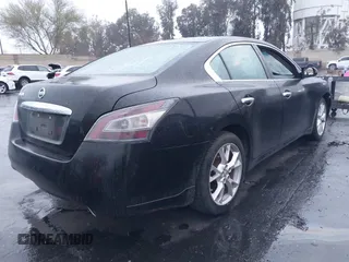 2013 Nissan Maxima 3.5 S with VIN 1N4AA5AP4DC822076, listed as a IAAI auction lot 41916291 with 140,059 mi miles. Bid and sale history available at carsss.com. Image 4.