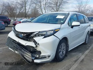 2024 Toyota Sienna XLE with VIN 5TDJSKFC6RS119094, listed as a IAAI auction lot 41434990 with 113,532 mi miles and . Bid and sale history available at DreamBid. Image 17.