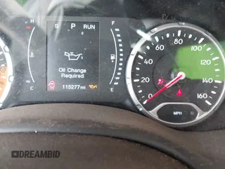 2018 Jeep Renegade Latitude with VIN ZACCJABB7JPH06179, listed as a IAAI auction lot 41900688 with 115,277 mi miles. Bid and sale history available at carsss.com. Image 15.