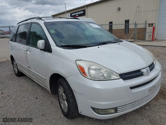 2004 Toyota Sienna XLE with VIN 5TDZA22C74S061016, listed as a IAAI auction lot 41846522 with 264,197 mi miles. Bid and sale history available at carsss.com. Image 6.