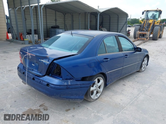 2005 Mercedes-Benz C 230 Kompressor с VIN WDBRF40J95F612156, выставлен на аукционе IAAI как лот 41722349 с пробегом 136 109 миль миль и . История ставок и продаж доступна на DreamBid. Изображение 4.