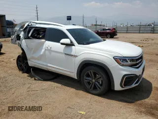 2022 Volkswagen Atlas SEL R-Line z VIN 1V2SE2CA1NC201341, wystawiony jako Copart lot #64889124 z przebiegiem 44 939 mil mil oraz Szkoda całkowita • Salvage title. Historia ofert i sprzedaży dostępna na DreamBid. Obrazek 4.