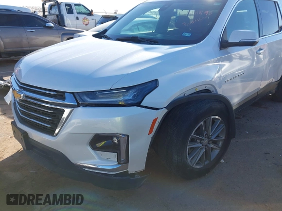 2022 Chevrolet Traverse LT Cloth z VIN 1GNERGKW9NJ159582, wystawiony jako IAAI lot #41510198 z przebiegiem 38 074 mil mil oraz . Historia ofert i sprzedaży dostępna na DreamBid. Obrazek 6.