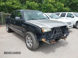 2005 Chevrolet Silverado 1500 LS z VIN 2GCEC13T151377876, wystawiony jako IAAI lot #42213522 z przebiegiem 175 302 mil mil oraz . Historia ofert i sprzedaży dostępna na DreamBid. Obrazek 1.