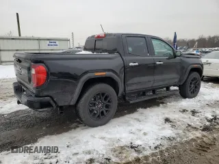 2024 GMC Canyon 4WD Denali with VIN 1GTP6FEK6R1295722, listed as a Copart auction lot 44948475 with 864 mi miles and Salvage Title. Bid and sale history available at carsss.com. Image 3.