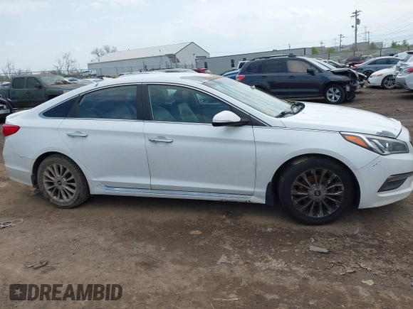 2015 Hyundai Sonata 2.4L Sport with VIN 5NPE34AF4FH117437, listed as a IAAI auction lot 42040653 with 265,603 mi miles. Bid and sale history available at carsss.com. Image 13.