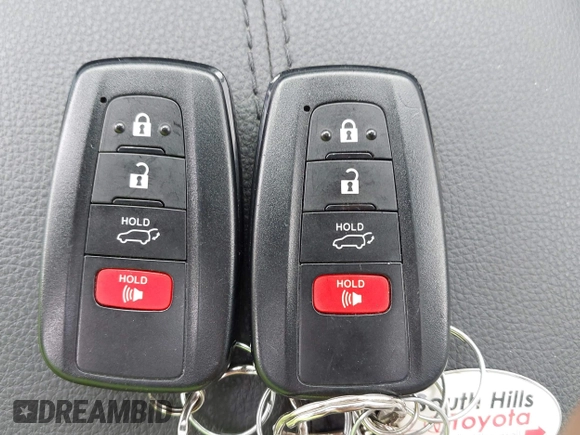 2021 Toyota RAV4 XLE Premium с VIN JTMA1RFV8MD069137, выставлен на аукционе IAAI как лот 42371437 с пробегом 25 602 миль миль и . История ставок и продаж доступна на DreamBid. Изображение 11.