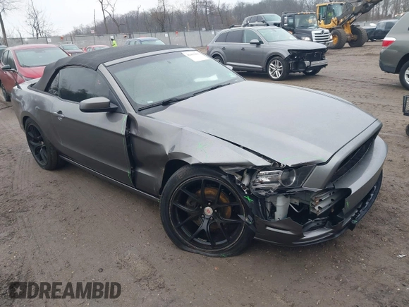 2014 Ford Mustang V6 with VIN 1ZVBP8EM6E5293294, listed as a IAAI auction lot 41463411 with 181,283 mi miles. Bid and sale history available at carsss.com. Image 1.