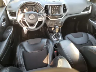 2018 Jeep Cherokee Latitude Plus with VIN 1C4PJLLB0JD534927, listed as a Copart auction lot 51090415 with 166,244 mi miles and Salvage Title. Bid and sale history available at carsss.com. Image 8.