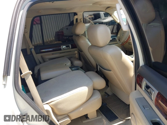 2006 Lincoln Navigator Luxury with VIN 5LMFU28586LJ17478, listed as a IAAI auction lot 42577548 with 207,474 mi miles and . Bid and sale history available at DreamBid. Image 8.