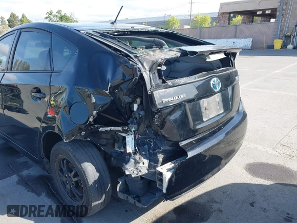 2015 Toyota Prius Four with VIN JTDKN3DU0F1986030, listed as a IAAI auction lot 42034054 with 194,915 mi miles. Bid and sale history available at carsss.com. Image 6.
