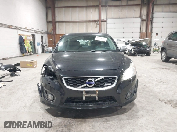 2011 Volvo C30 with VIN YV1672MK7B2200954, listed as a IAAI auction lot 41894293 with 138,616 mi miles. Bid and sale history available at carsss.com. Image 6.