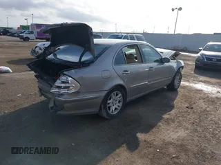 2006 Mercedes-Benz E-Class 3.5L with VIN WDBUF56J06A789538, listed as a IAAI auction lot 41123743 with 1 mi miles. Bid and sale history available at carsss.com. Image 4.