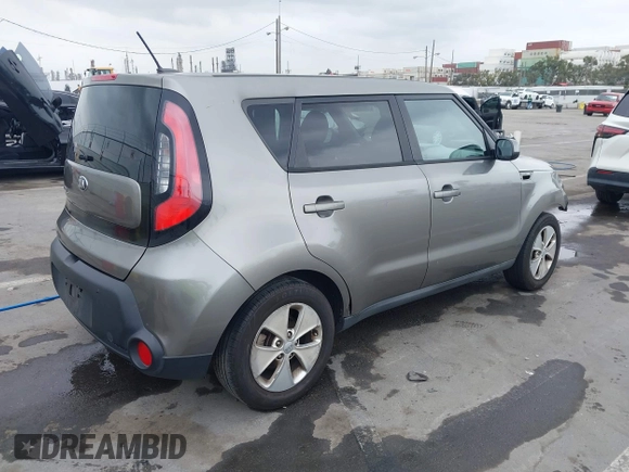 2015 Kia Soul with VIN KNDJN2A20F7125887, listed as a IAAI auction lot 42107735 with 151,537 mi miles and . Bid and sale history available at DreamBid. Image 4.