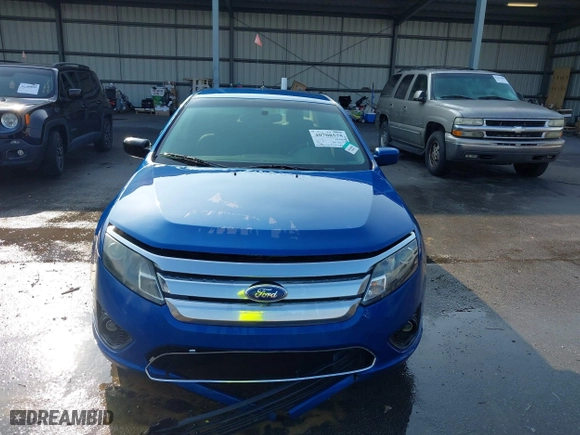 2012 Ford Fusion SE with VIN 3FAHP0HA9CR417509, listed as a IAAI auction lot 40708575 with 206,094 mi miles. Bid and sale history available at carsss.com. Image 6.