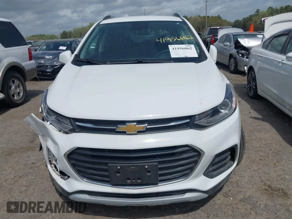 2019 Chevrolet Trax LT with VIN KL7CJLSB0KB957002, listed as a IAAI auction lot 41956062 with 27,928 mi miles and . Bid and sale history available at carsss.com. Image 12.