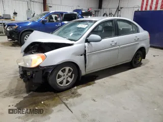 2008 Hyundai Accent GLS z VIN KMHCN46C98U204531, wystawiony jako Copart lot #89265225 z przebiegiem 160 772 mil mil oraz Czysty tytuł • Clean title. Historia ofert i sprzedaży dostępna na DreamBid. Obrazek 1.