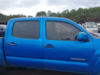 2009 Toyota Tacoma PreRunner with VIN 3TMJU62N89M086883, listed as a IAAI auction lot 41451470 with 226,002 mi miles. Bid and sale history available at carsss.com. Image 13.
