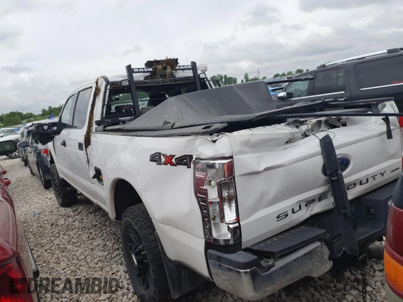 2017 Ford F-250 Lariat z VIN 1FT7W2B65HED68909, wystawiony jako Copart lot #58394015 z przebiegiem 205 452 mil mil oraz Czysty tytuł • Clean title. Historia ofert i sprzedaży dostępna na DreamBid. Obrazek 2.