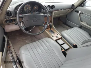 1987 Mercedes-Benz 560 560SL with VIN WDBBA48D6HA074385, listed as a Copart auction lot 84098634 with 141,496 mi miles and Clean Title. Bid and sale history available at carsss.com. Image 8.