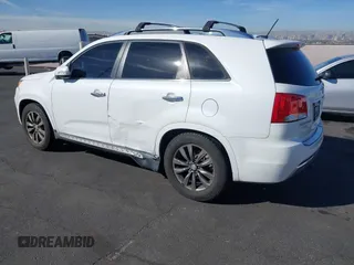 2012 Kia Sorento SX with VIN 5XYKW4A21CG300577, listed as a IAAI auction lot 41703422 with 191,795 mi miles. Bid and sale history available at carsss.com. Image 3.