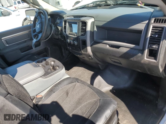 2016 Ram 1500 Tradesman z VIN 3C6JR6DT6GG282434, wystawiony jako Copart lot #56062375 z przebiegiem 123 990 mil mil oraz Szkoda całkowita • Salvage title. Historia ofert i sprzedaży dostępna na DreamBid. Obrazek 8.
