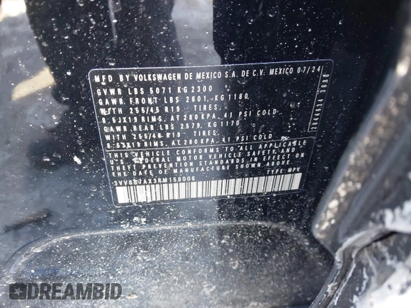 2024 Volkswagen Tiguan SE R-Line Black with VIN 3VV8B7AX3RM158006, listed as a IAAI auction lot 41416903 with 1,735 mi miles and . Bid and sale history available at DreamBid. Image 9.