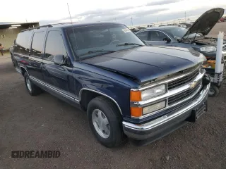 1998 Chevrolet Suburban with VIN 1GNEC16R5WJ304914, listed as a Copart auction lot 86643614 with 97,092 mi miles and Salvage Title. Bid and sale history available at carsss.com. Image 4.