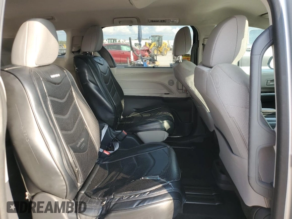 2023 Toyota Sienna LE with VIN 5TDKRKEC8PS152287, listed as a Copart auction lot 44791465 with 99,766 mi miles and Salvage Title. Bid and sale history available at carsss.com. Image 11.