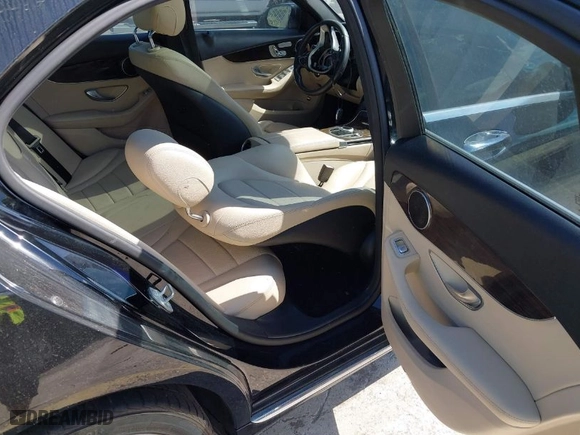 2018 Mercedes-Benz C-Class C 300 with VIN WDDWF4KBXJR404246, listed as a IAAI auction lot 42032191 with 1 mi miles. Bid and sale history available at carsss.com. Image 8.