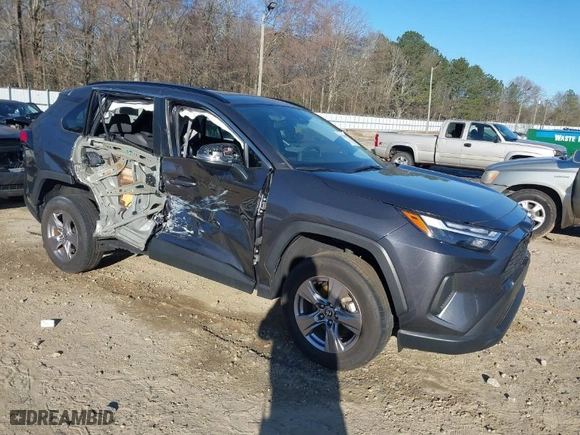 2022 Toyota RAV4 XLE with VIN 2T3W1RFV6NC209679, listed as a IAAI auction lot 41820957 with 25,755 mi miles. Bid and sale history available at carsss.com. Image 1.