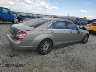 2007 Mercedes-Benz S 550 with VIN WDDNG71X27A106885, listed as a Copart auction lot 54573435 with 182,539 mi miles and Salvage title. Bid and sale history available at DreamBid. Image 3.