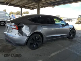 2025 Tesla Model 3 Long Range z VIN 5YJ3E1EA5SF920183, wystawiony jako Copart lot #51593705 z przebiegiem 2 224 mil mil oraz Szkoda całkowita • Salvage title. Historia ofert i sprzedaży dostępna na DreamBid. Obrazek 3.