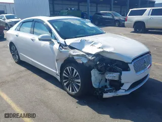 2017 Lincoln MKZ Reserve with VIN 3LN6L5E95HR613292, listed as a IAAI auction lot 41666042 with 143,239 mi miles. Bid and sale history available at carsss.com. Image 1.