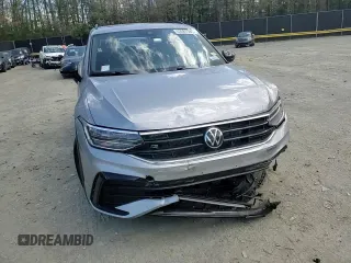 2024 Volkswagen Tiguan SE R-Line Black with VIN 3VVCB7AXXRM129869, listed as a Copart auction lot 53387585 with 8,563 mi miles and Salvage title. Bid and sale history available at DreamBid. Image 11.