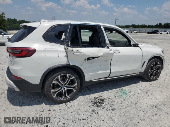 2023 BMW X5 sDrive40i with VIN 5UXCR4C04P9R12480, listed as a Copart auction lot 61082815 with 17,249 mi miles and Salvage title. Bid and sale history available at DreamBid. Image 3.