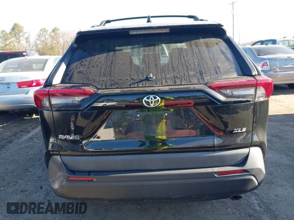 2019 Toyota RAV4 XLE with VIN 2T3W1RFV3KC002372, listed as a IAAI auction lot 41701236 with 111,706 mi miles. Bid and sale history available at carsss.com. Image 16.