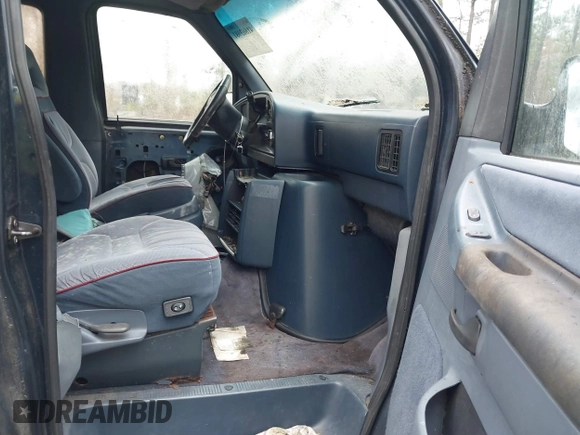 1994 Ford Econoline Cargo with VIN 1FMHE31H0RHA35092, listed as a IAAI auction lot 41863981 with Not Provided miles and . Bid and sale history available at DreamBid. Image 5.