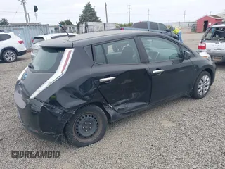 2013 Nissan LEAF SL z VIN 1N4AZ0CP5DC405445, wystawiony jako IAAI lot #42476859 z przebiegiem 80 069 mil mil oraz . Historia ofert i sprzedaży dostępna na DreamBid. Obrazek 4.