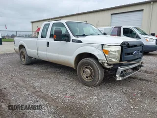 2014 Ford F-250 XLT z VIN 1FT7X2A67EEA97829, wystawiony jako IAAI lot #42382968 z przebiegiem 207 173 mil mil oraz . Historia ofert i sprzedaży dostępna na DreamBid. Obrazek 1.