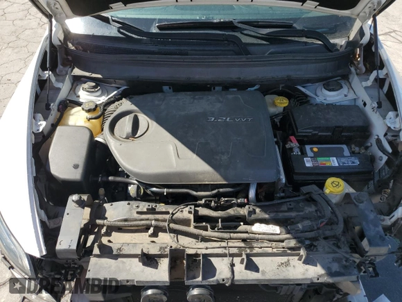 2014 Jeep Cherokee Latitude with VIN 1C4PJMCS4EW227468, listed as a Copart auction lot 52985585 with 183,023 mi miles and Salvage Title. Bid and sale history available at carsss.com. Image 12.