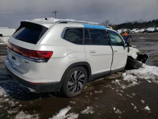 2024 Volkswagen Atlas SEL with VIN 1V2BR2CA4RC528729, listed as a Copart auction lot 45317205 with 23,764 mi miles and Salvage title. Bid and sale history available at DreamBid. Image 3.