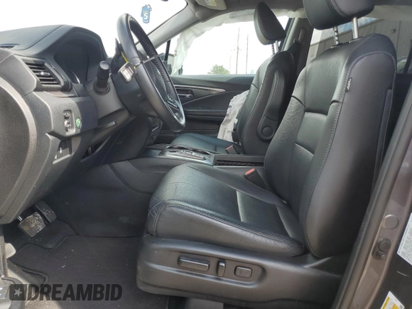 2021 Honda Pilot EX-L z VIN 5FNYF6H58MB052178, wystawiony jako Copart lot #46274875 z przebiegiem 52 104 mil mil oraz Nie do naprawy • Non repairable. Historia ofert i sprzedaży dostępna na DreamBid. Obrazek 7.